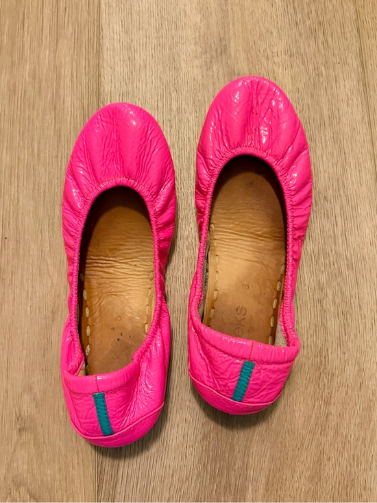 Tieks Shoes - Pop Pink Tieks Ballet Flats